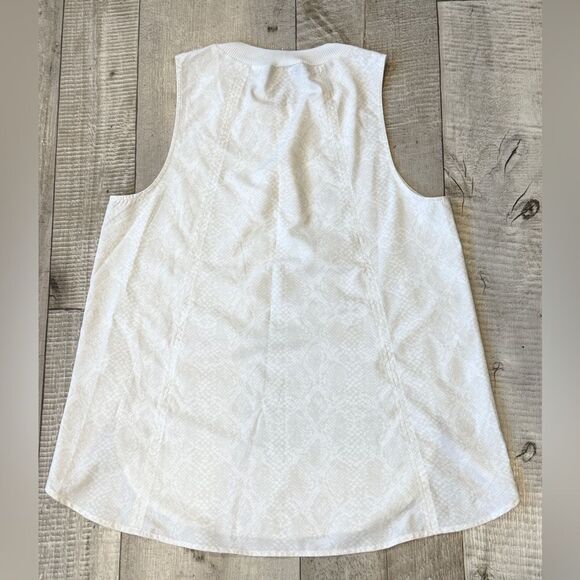 Athleta Women’s Zephyr Print Tank - Picture 3 of 3
